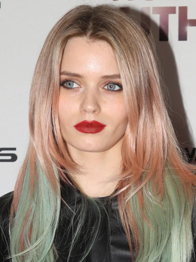 Abbey Lee — портрет