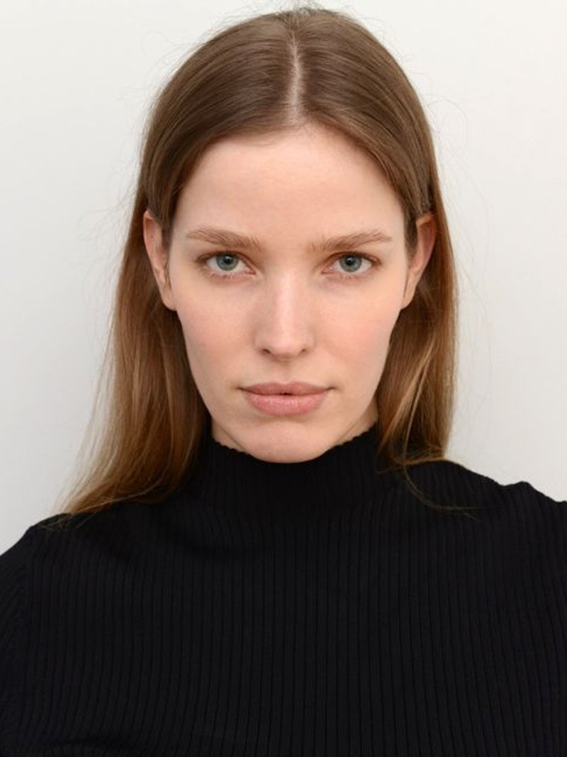 Alisa Ahmann — photo 3