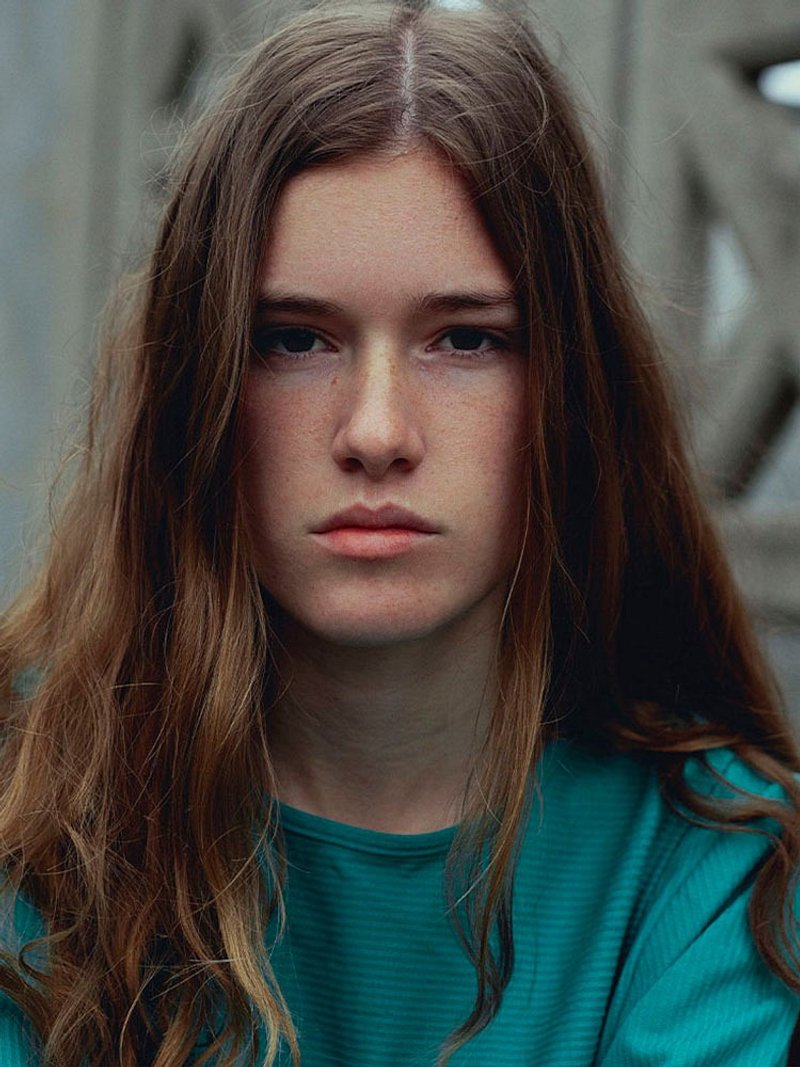 Chloe Hoel — photo 2