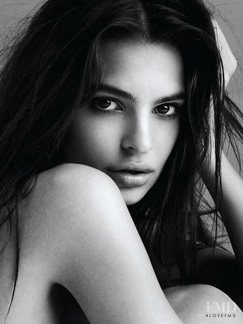 Emily Ratajkowski — портрет