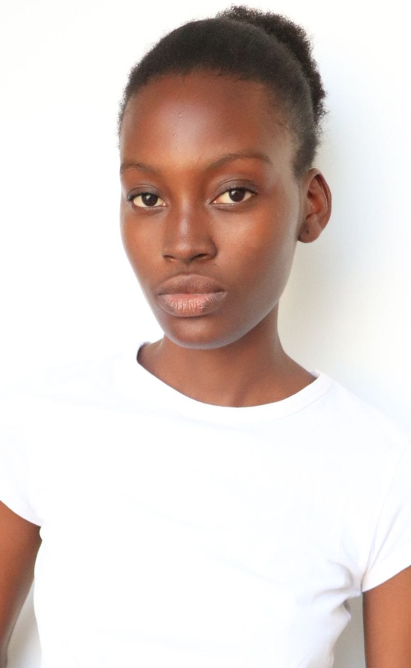 Leslye Houenou — photo 1