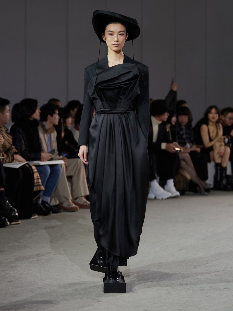 Sissi Hou — photo 10