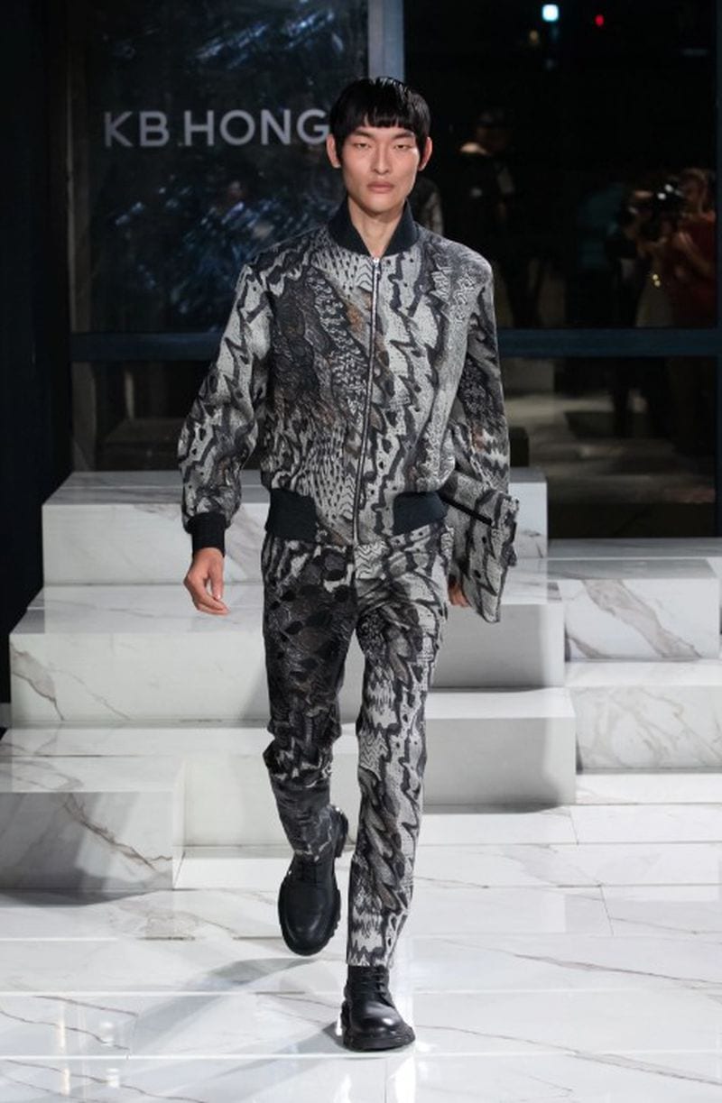 Qi Junkai — photo 5