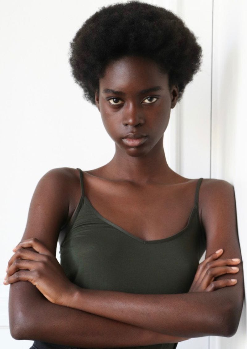 Tomiwa — photo 1