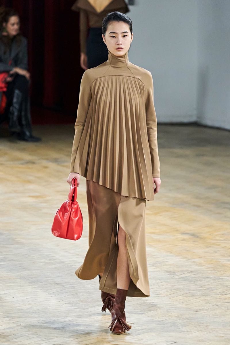 Sun Yuechen — photo 7