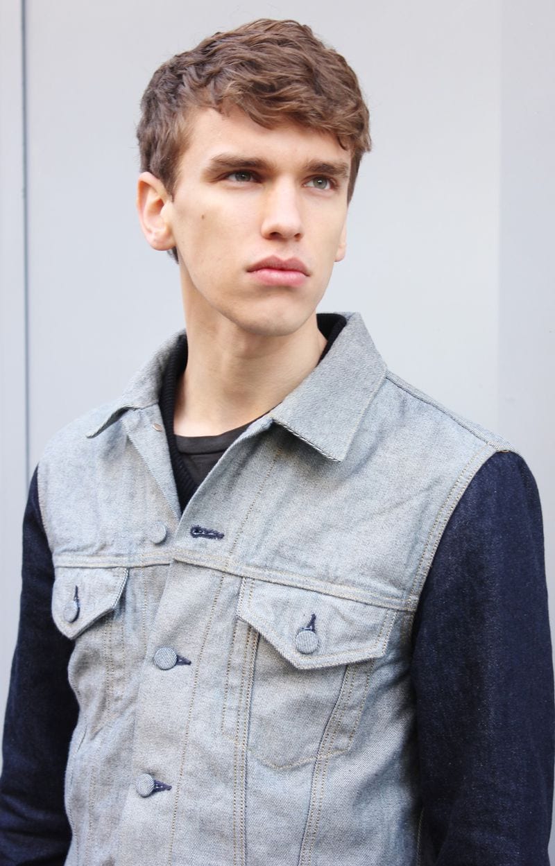Isaac Ekblad — photo 1