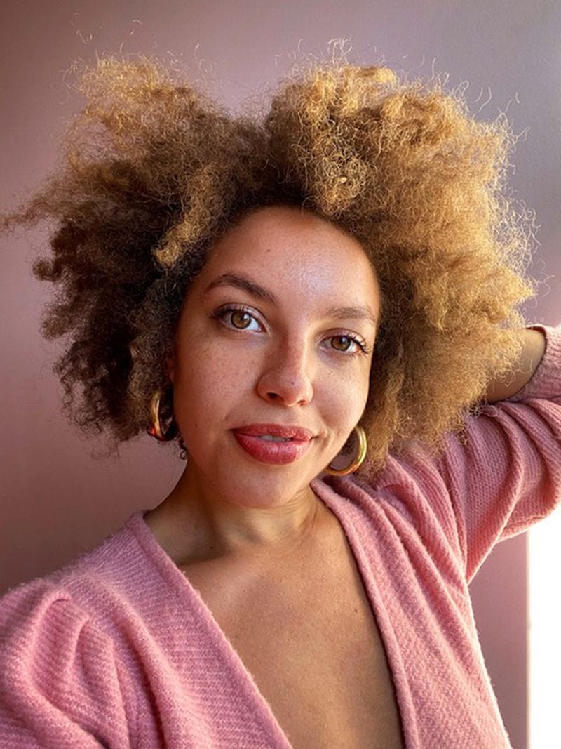Rhianna Jones — photo 1