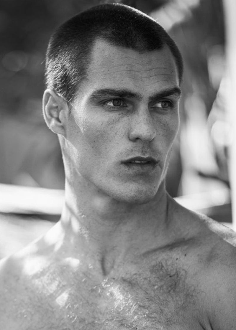 Travis Smith — photo 1