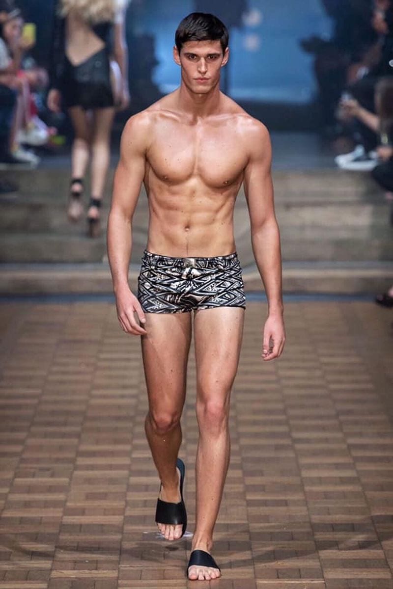Victor Perr — photo 11