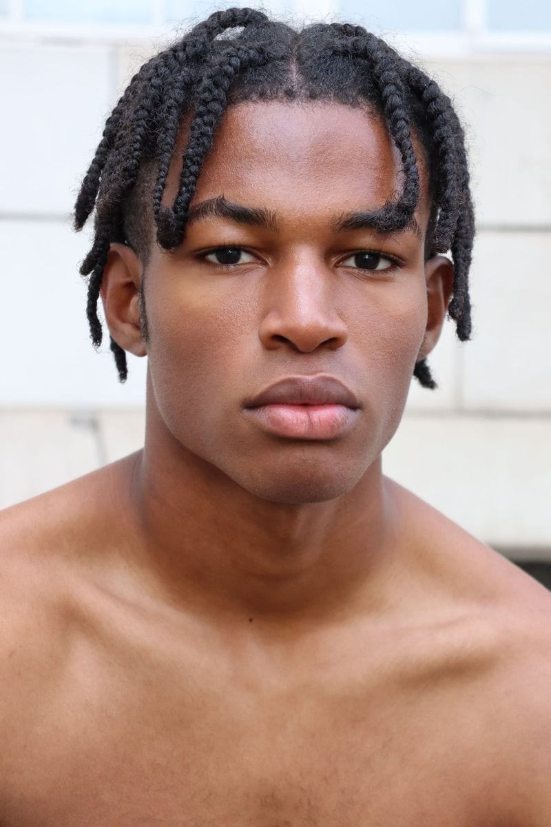 Alex Wynter — photo 1