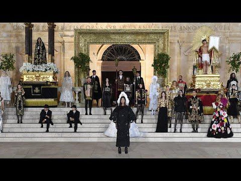 Mia Davison — photo 4