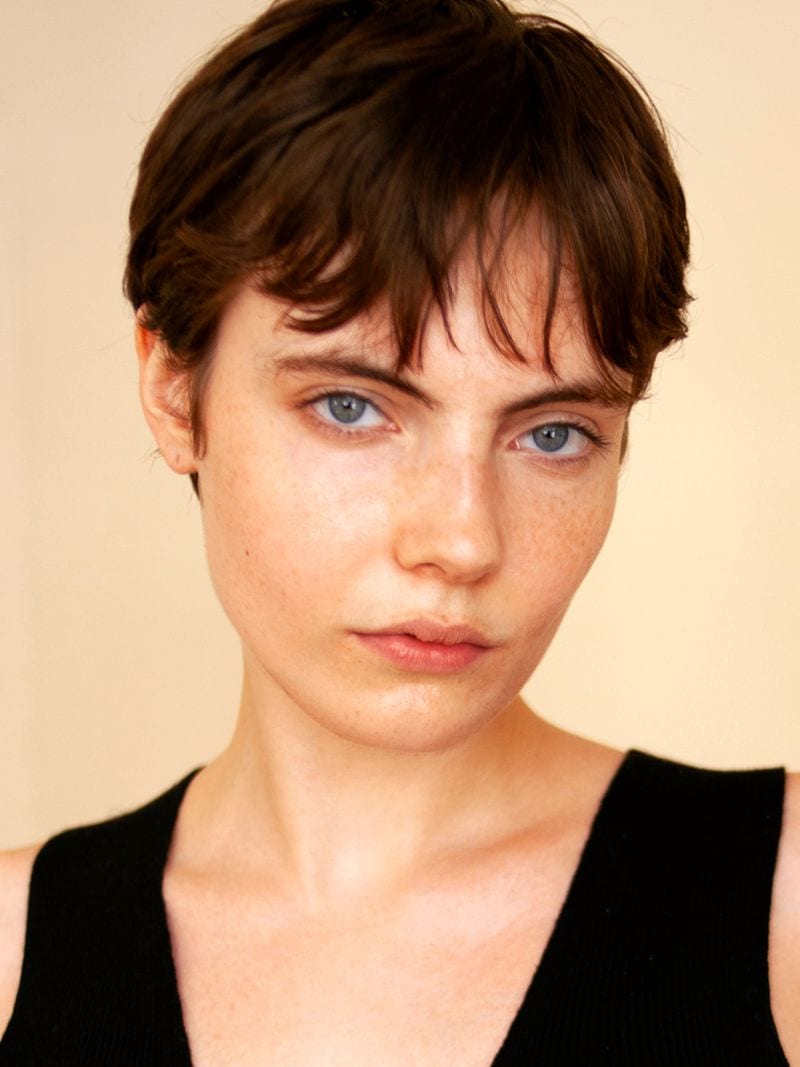 Liv Packard — photo 1