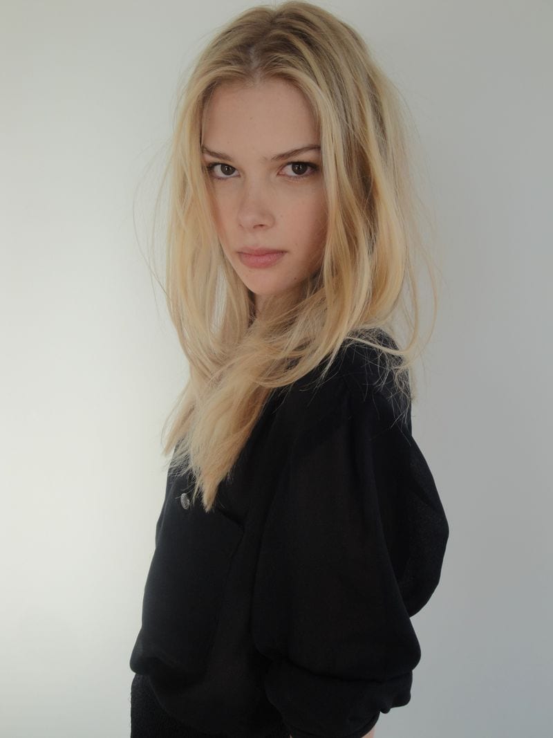 Emma Ishta — photo 1