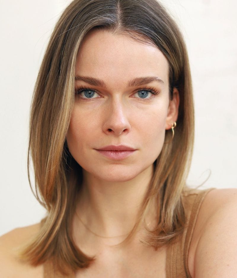 Karo Mrozkova — photo 1