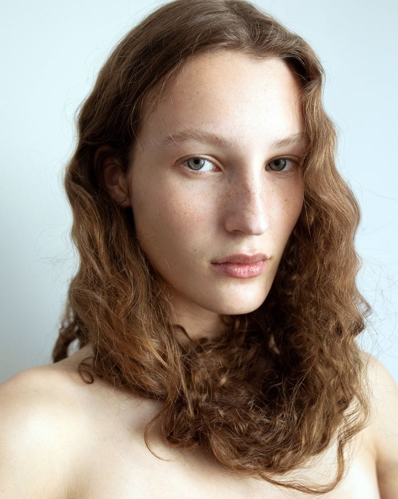 Emily Bennett — photo 1