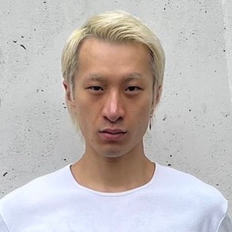 Yi Wei — photo 1