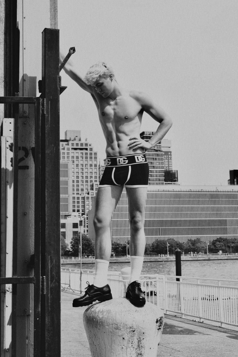 Ashton Smith — photo 3
