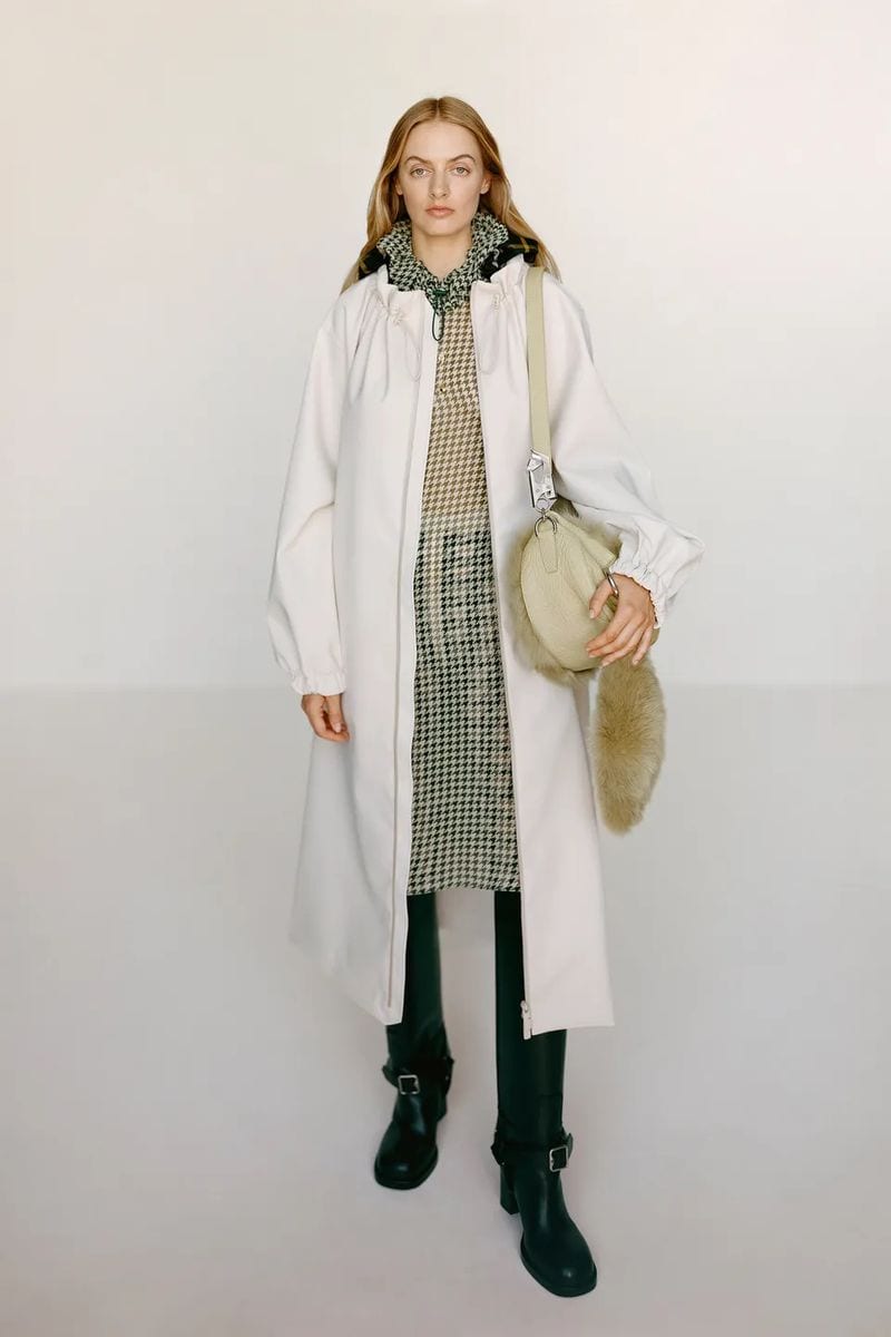 Idina May Moncrieffe — photo 2