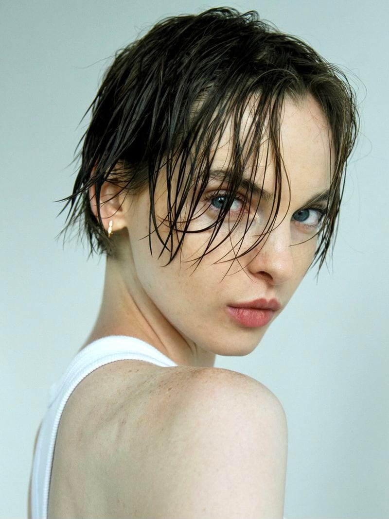 Maggie Jones — photo 1