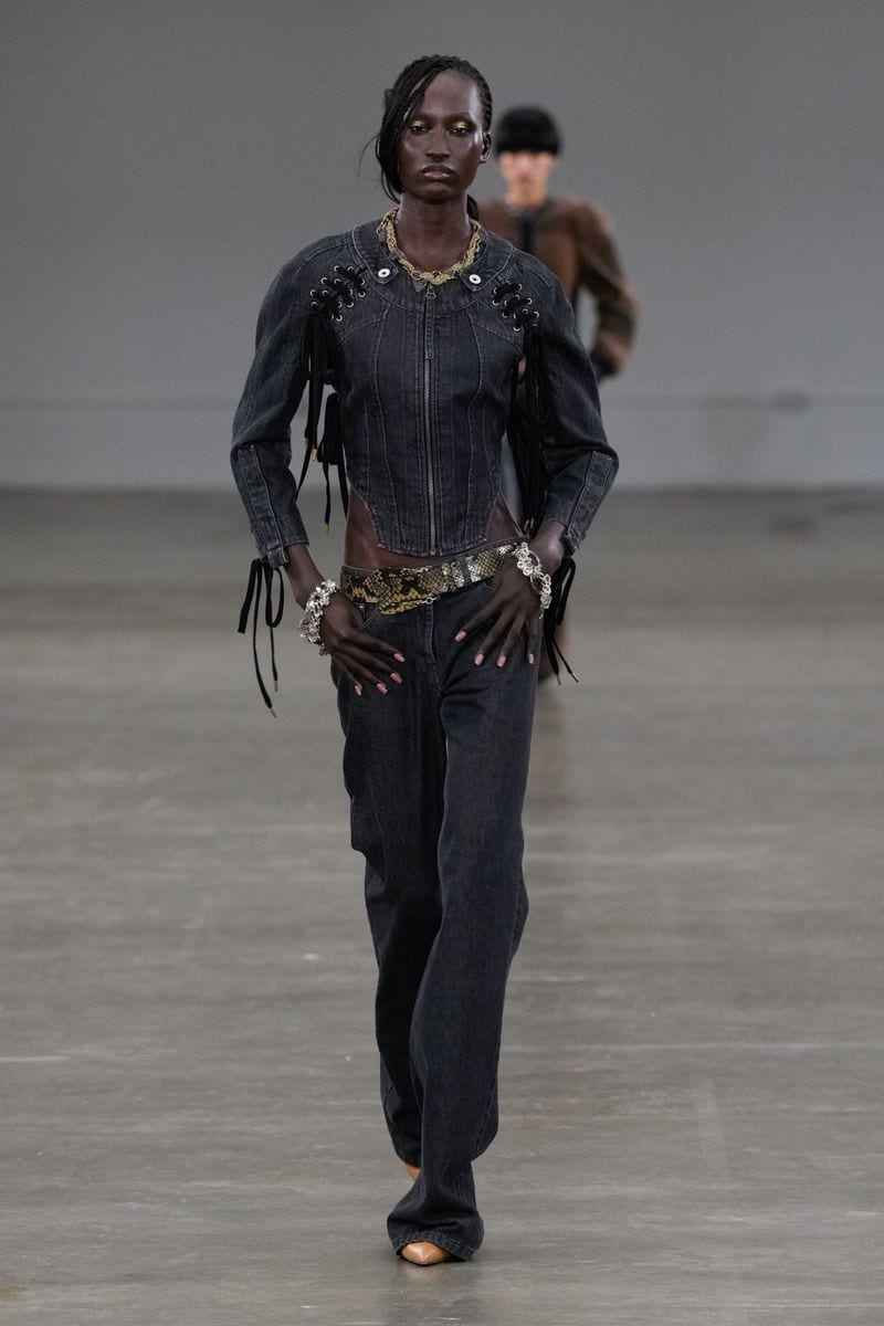 Achai Deng — photo 4