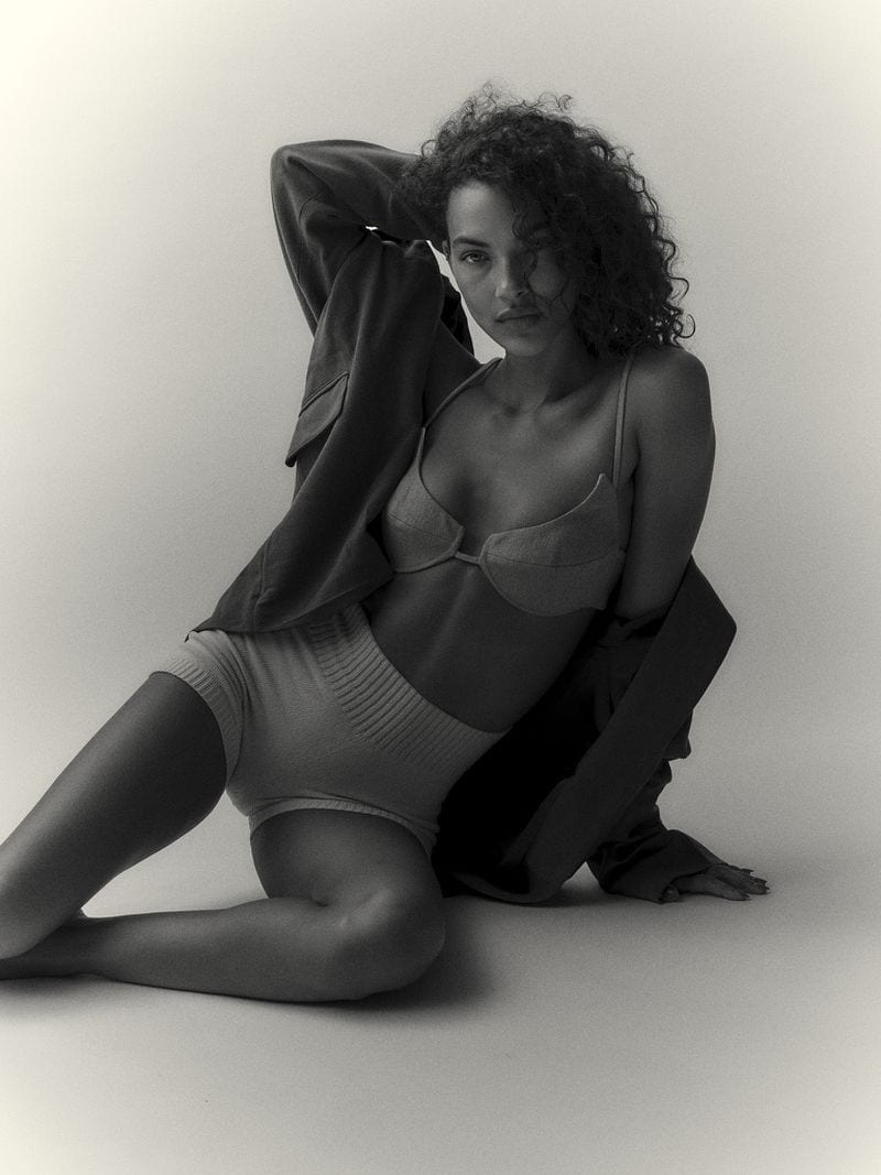 Jessica Strother — photo 5