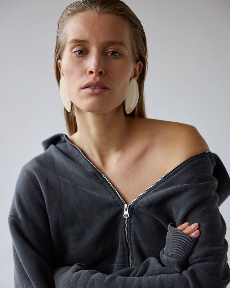 Annemara Post — photo 1