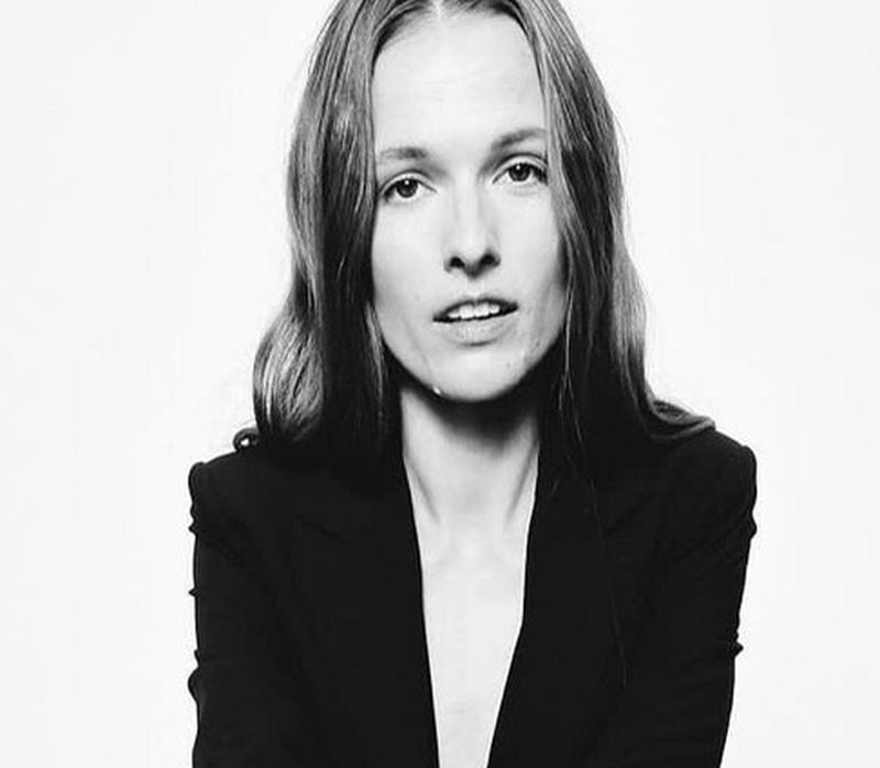 Emma Oak — photo 1