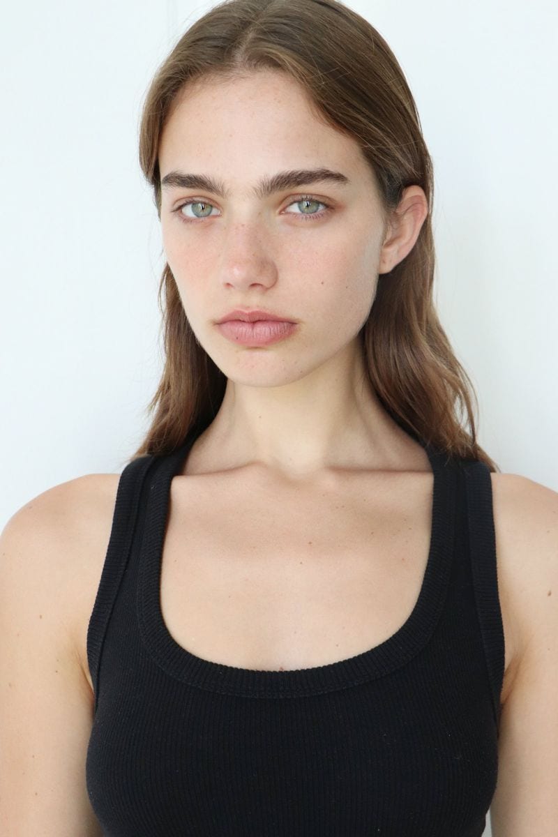 Grace Cox — photo 1
