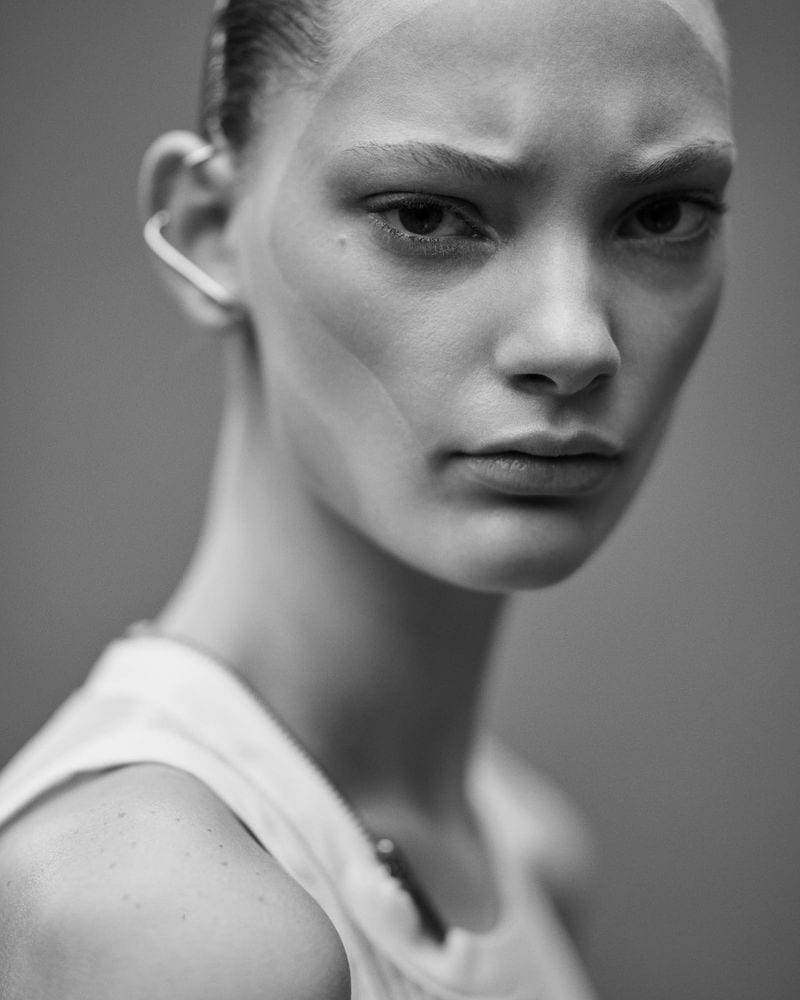 Bethany De Waal — photo 9