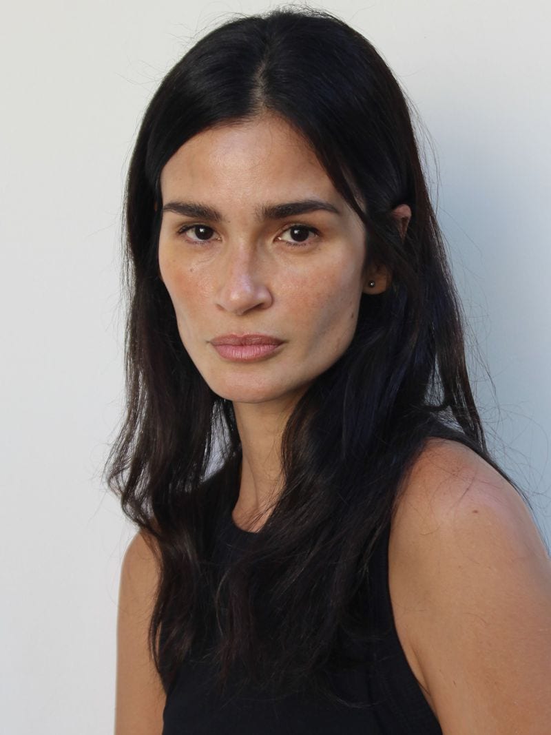 Carol Ribeiro — photo 1