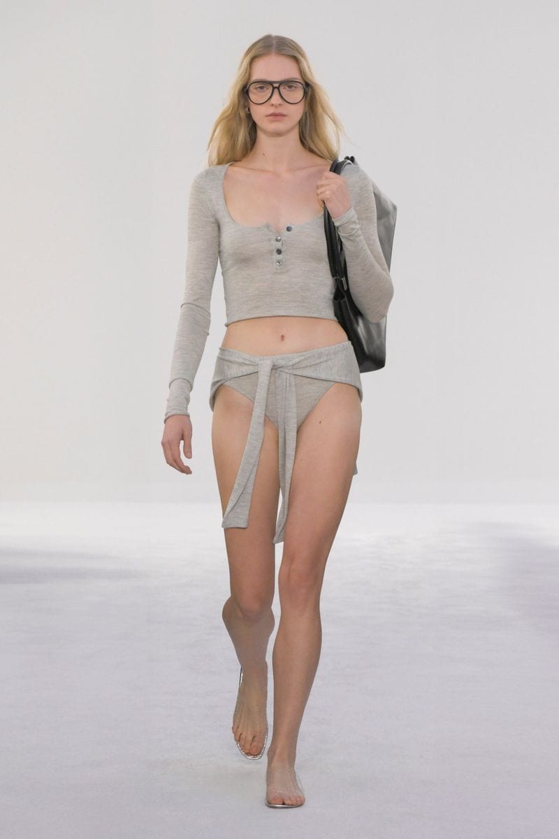 Hayley Davis — photo 2