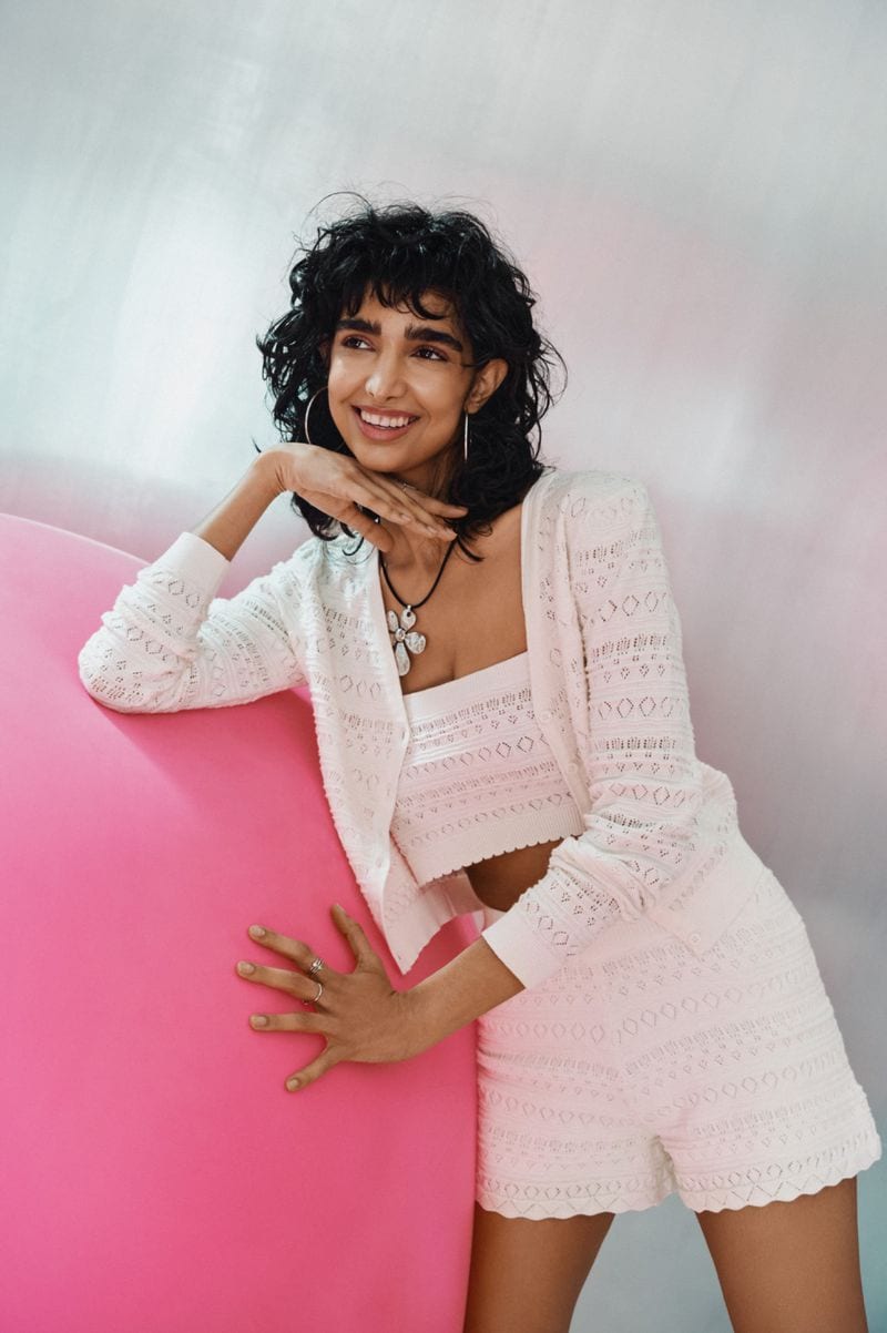 Emma Azari — photo 7