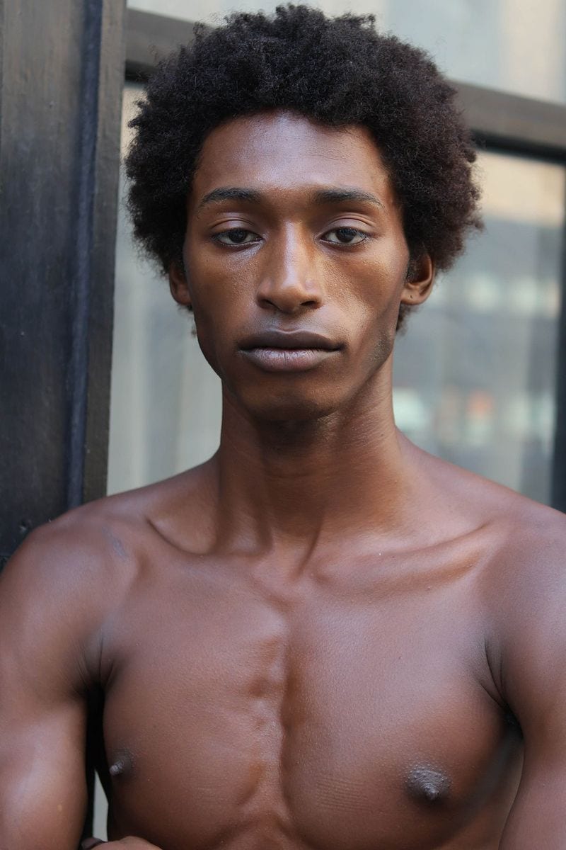 Tyliv Bonaparte — photo 1
