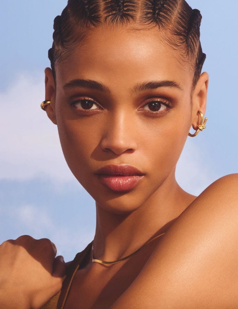 Aya Jones — photo 6