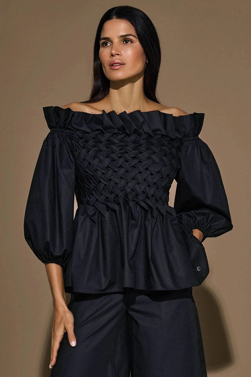 Raica Oliveira — photo 2