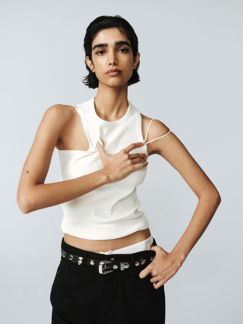 Emma Azari — photo 4