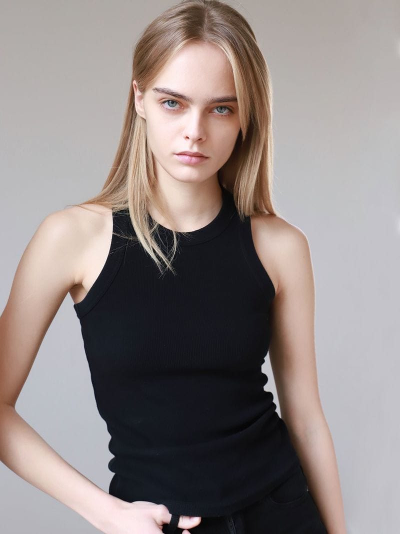 Rona Andro — photo 1