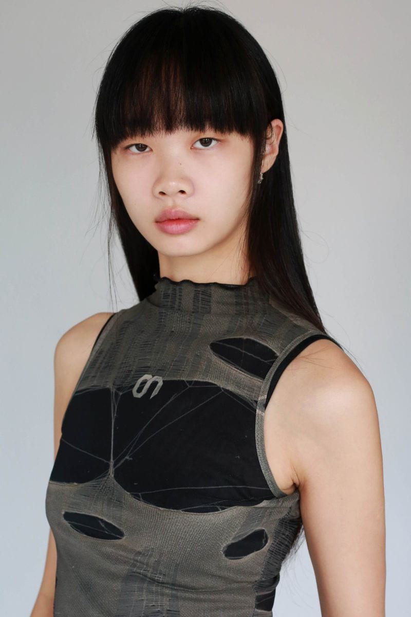 Huan Zhou — photo 1