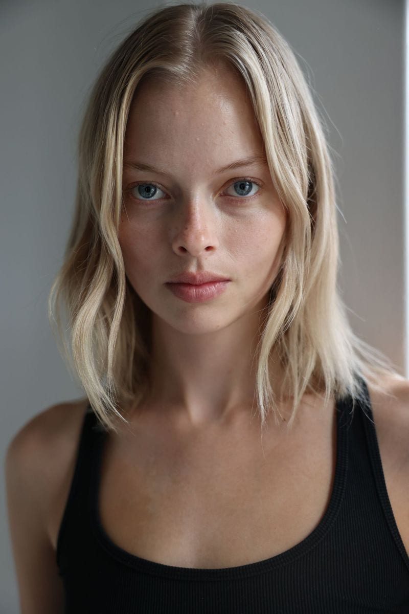 Holly Magson — photo 1