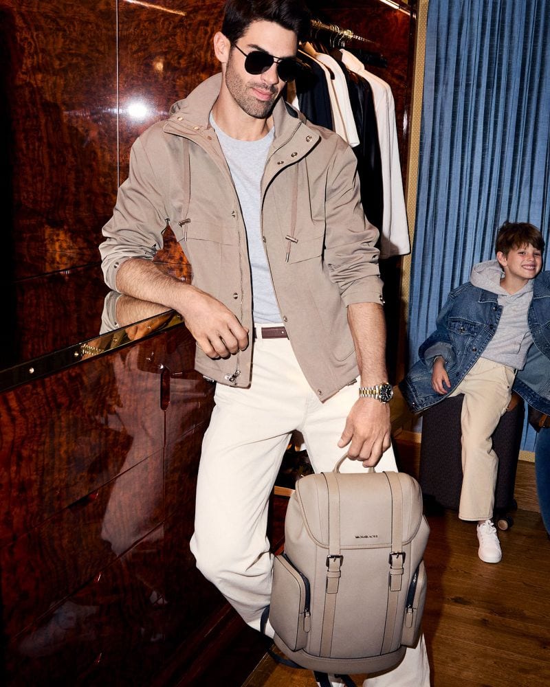 Chad White — photo 7