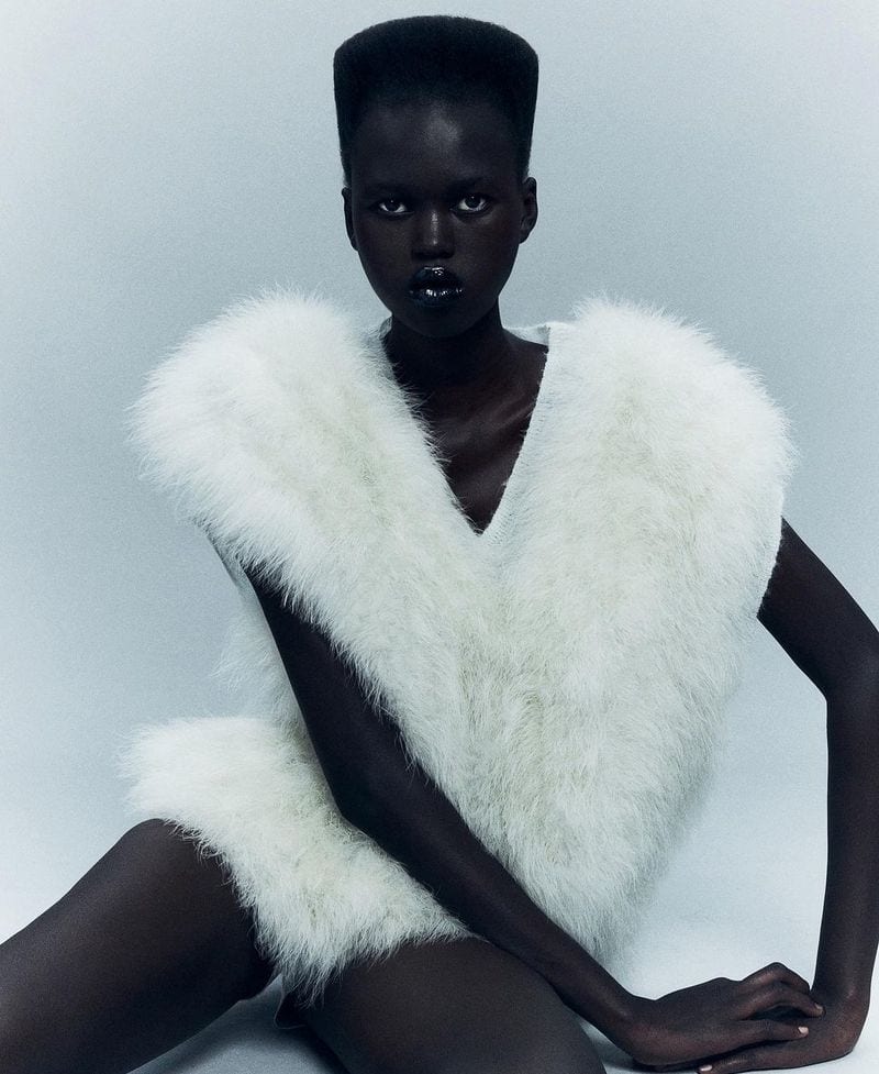 Mami Akol — photo 1