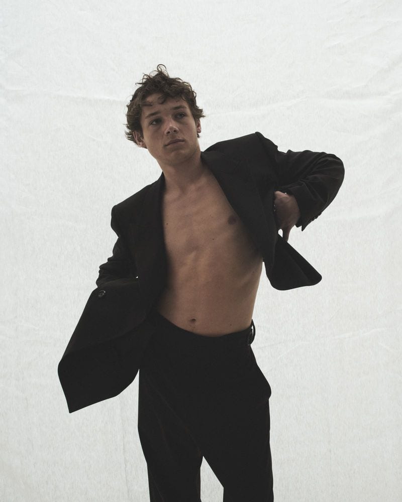 Elliot Aitken — photo 4