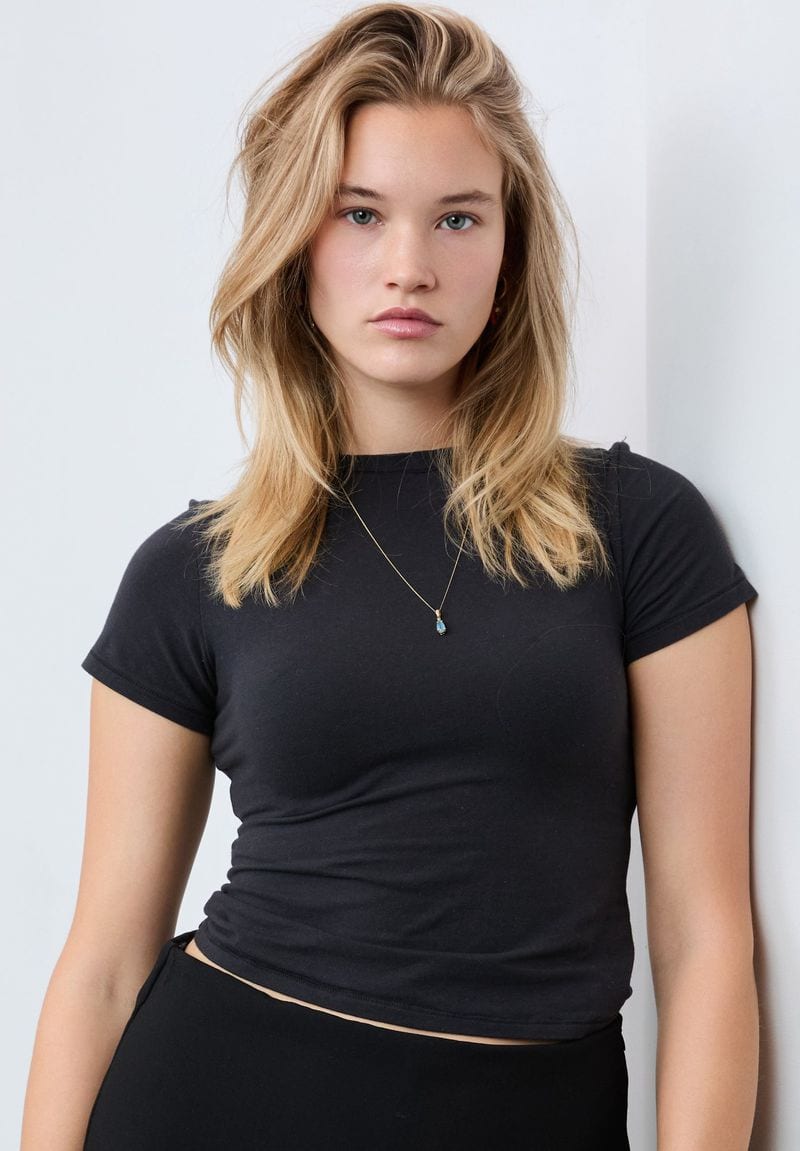 Charlotte Hommes — photo 1
