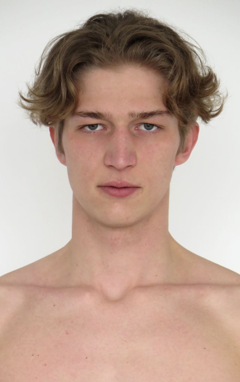 Lukas Muti — photo 1