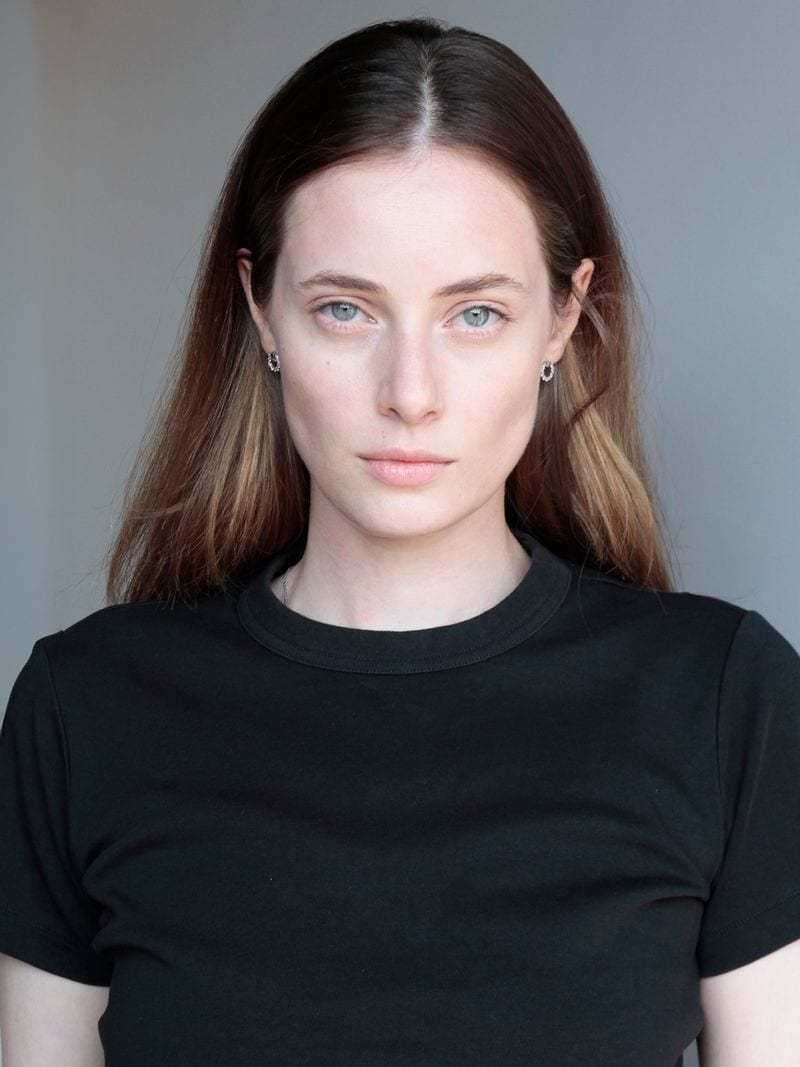 Thairine Garcia — photo 1