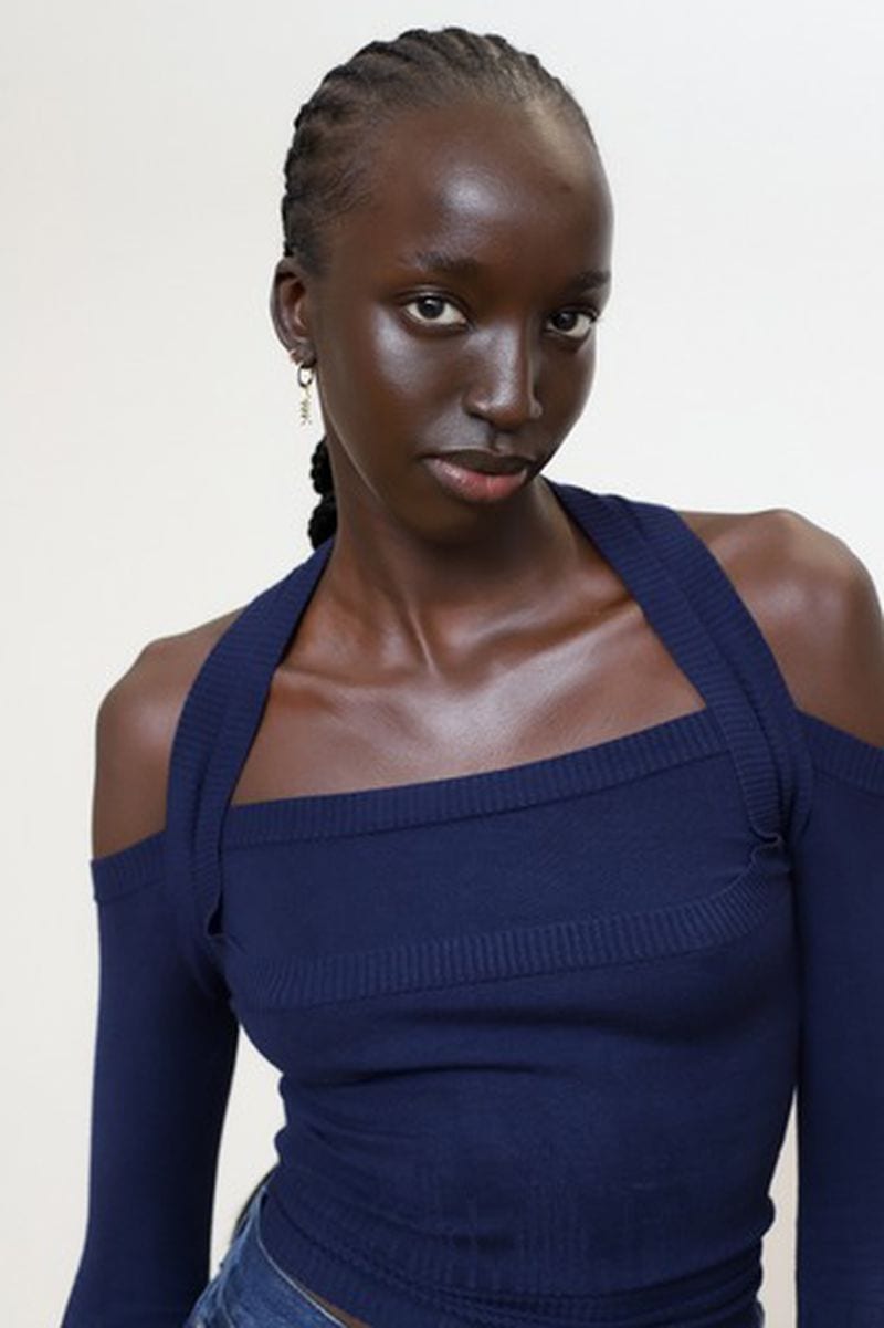 Nyaueth Riam — photo 1