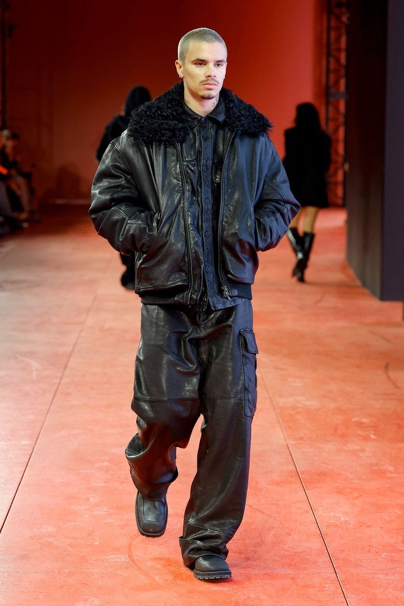 Romeo Beckham — photo 11