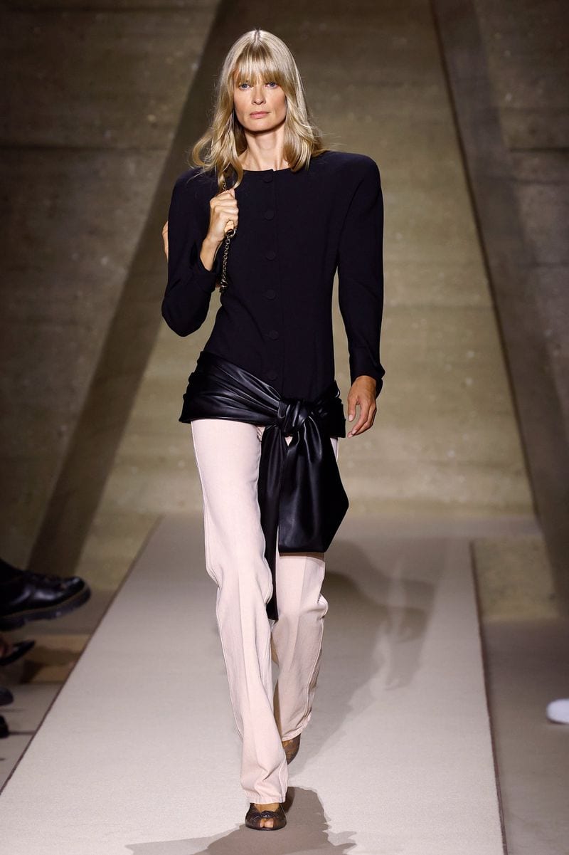 Julia Stegner — photo 7
