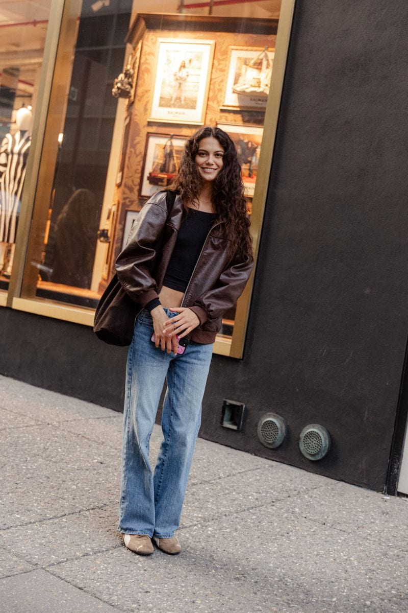Zoe Panis — photo 1