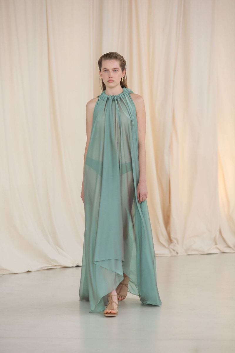 Lucy Dechen — photo 3